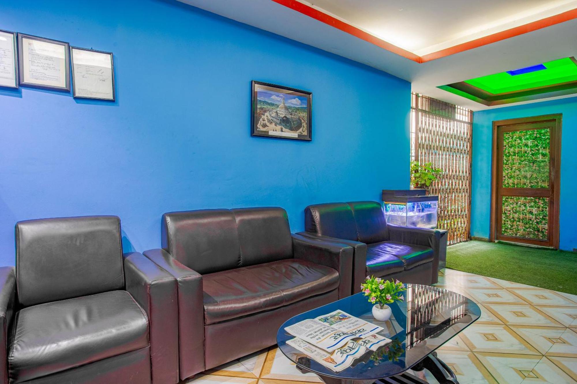 Oyo 808 Hotel Om Ganapati Pvt Ltd Katmandu Zewnętrze zdjęcie